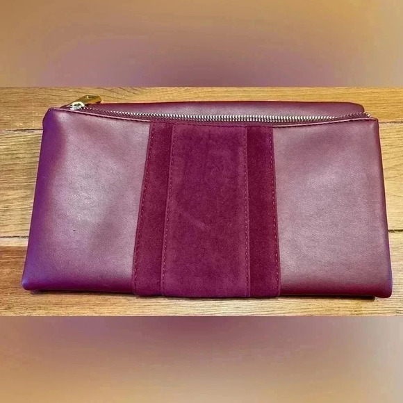 Summer & Rose | Vegan Leather & Velvet Foldover Clutch | Burgundy - Picture 2 of 6
